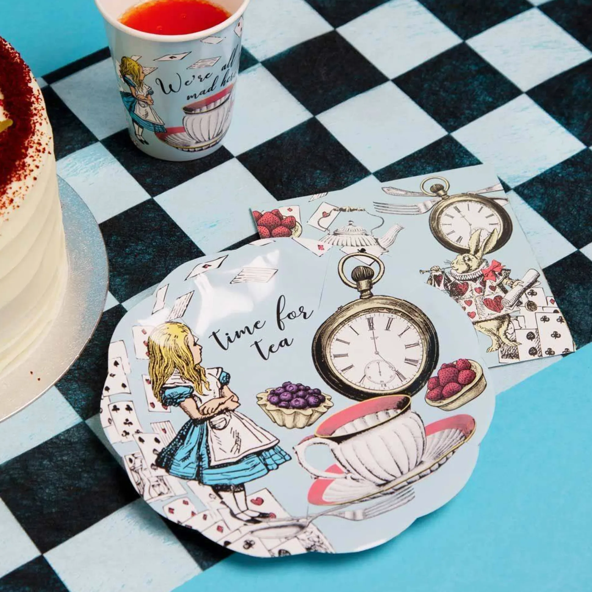 Alice in Wonderland Paper Cups 8ct