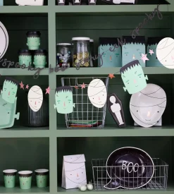 Black Boo Halloween Lunch Plates 8ct
