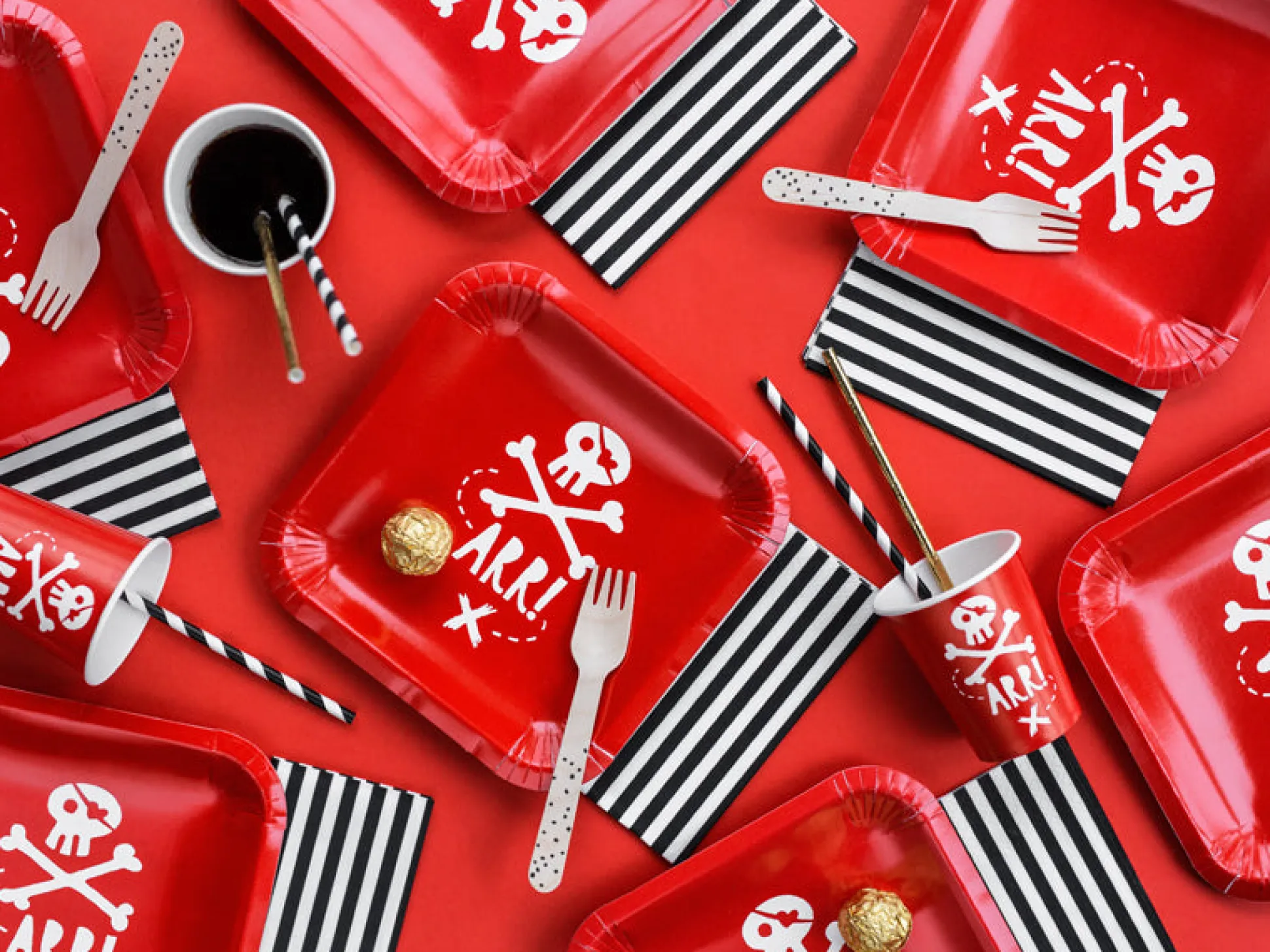 Black Doodles Wooden Cutlery Set for 6