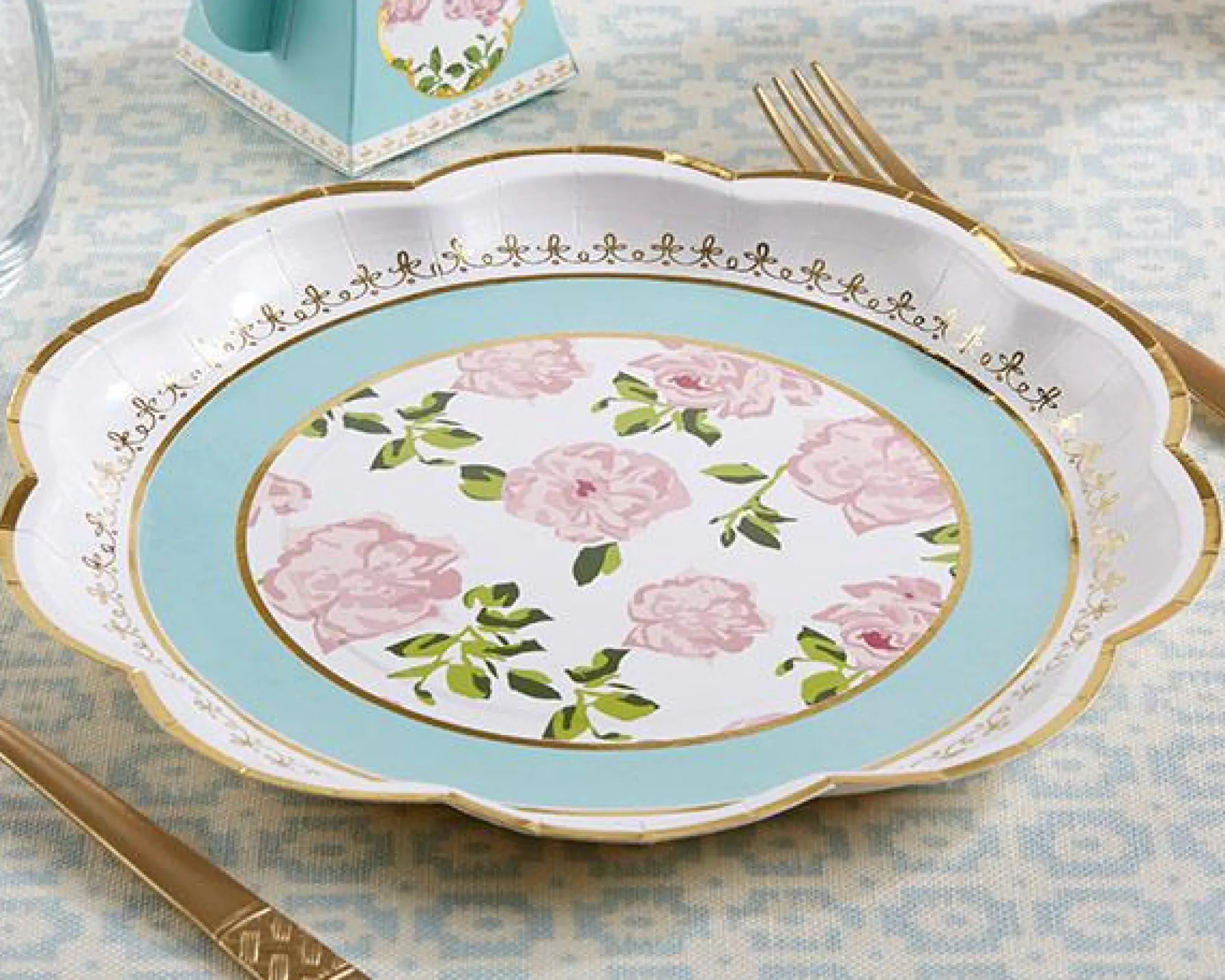 Blue Floral Tea Time Lunch Plates 16ct