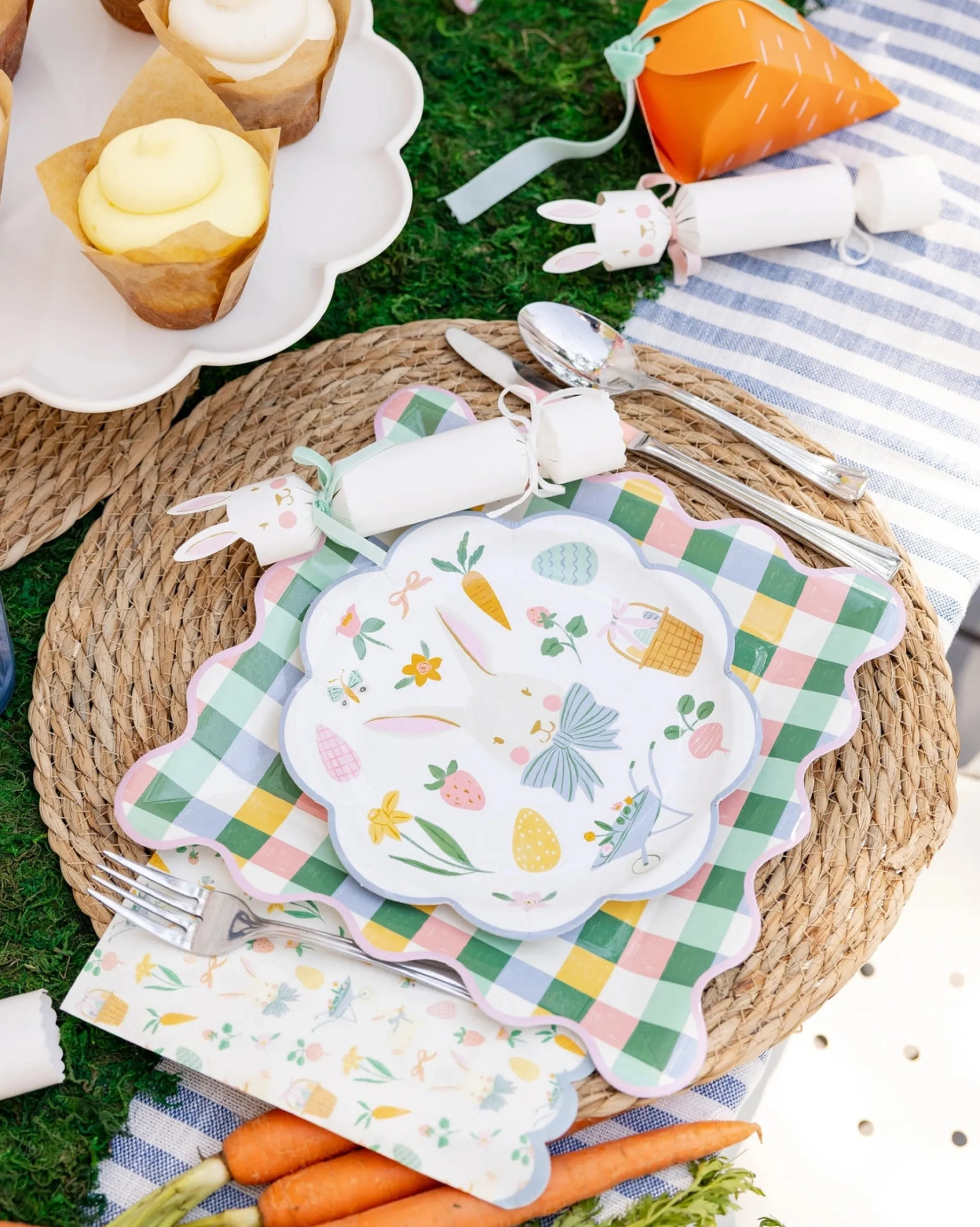 Bunny Party Crackers 12ct