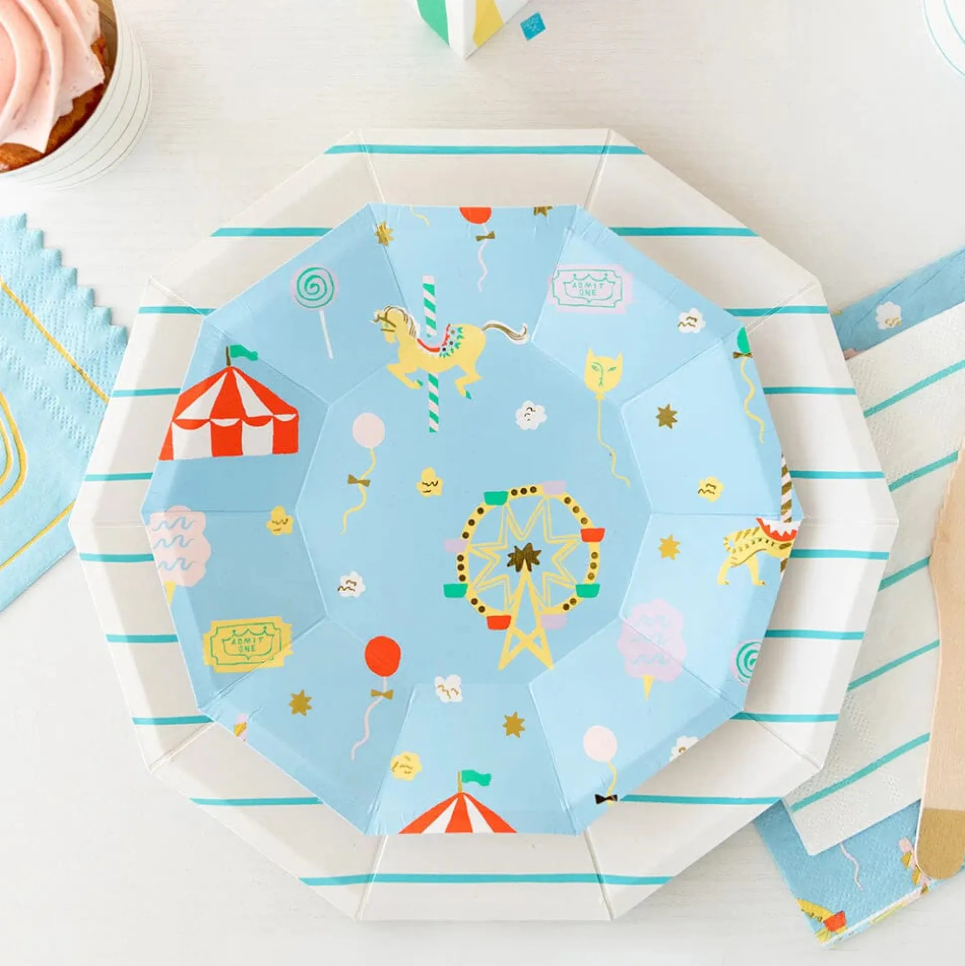 County Fair Dessert Plates 8ct