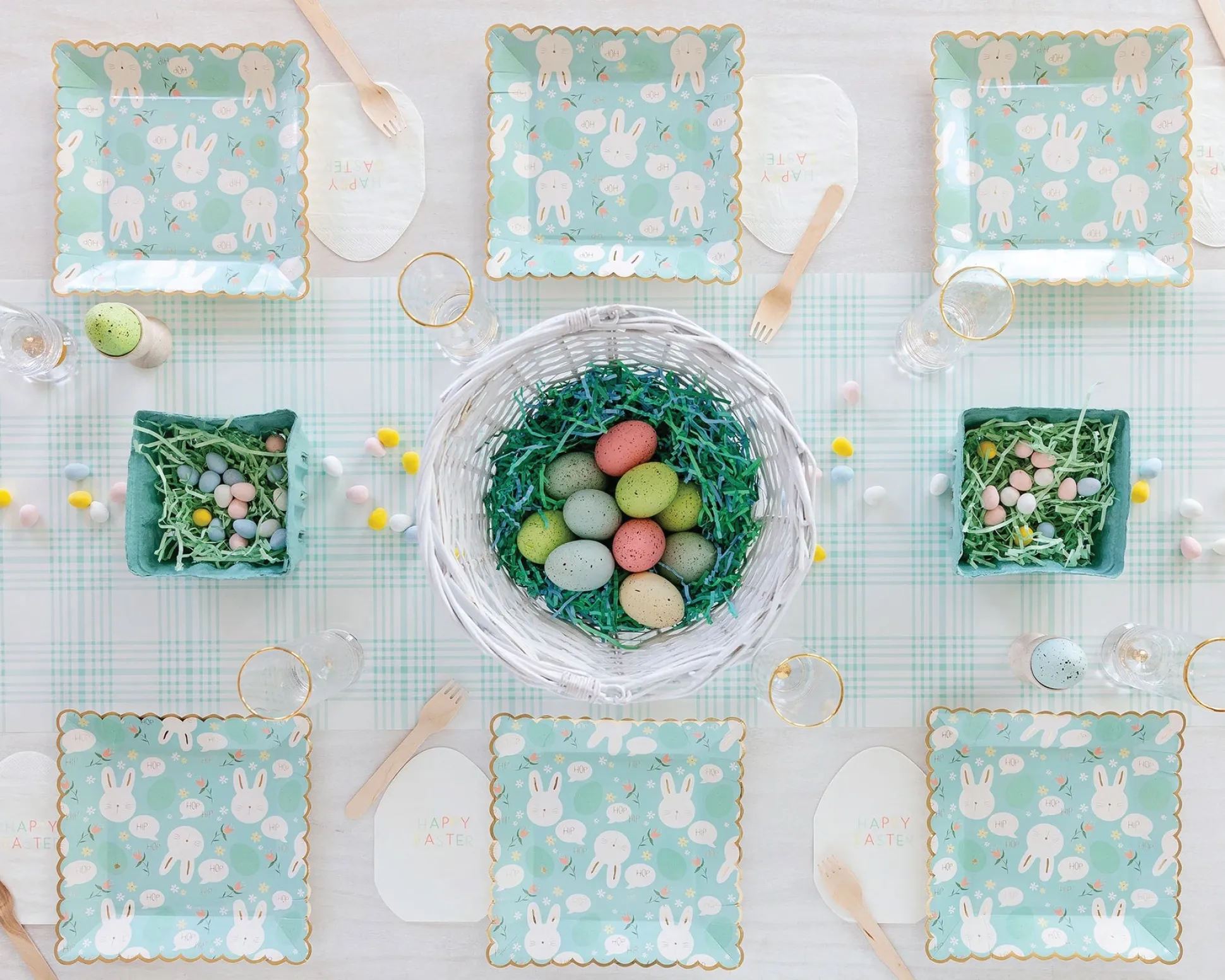 Easter Bunny Scalloped Square Lunch Plates 8ct