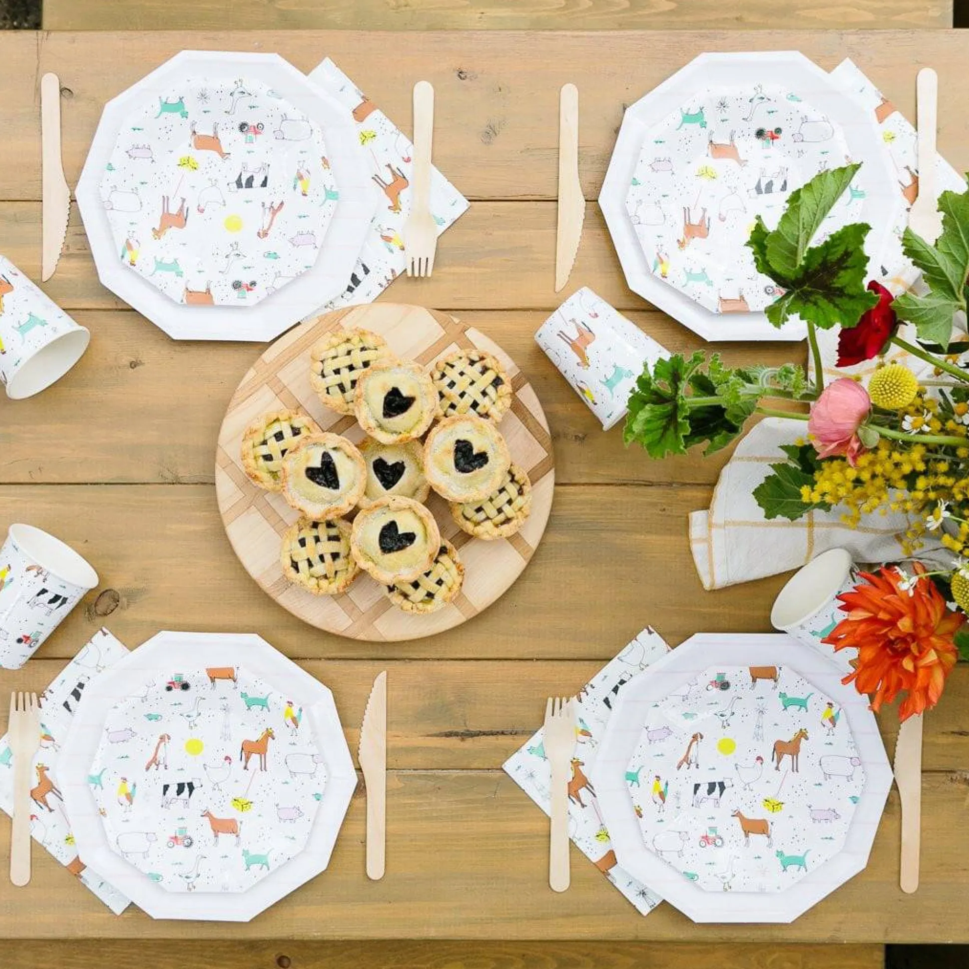 Farm Animals Small Plates 8ct