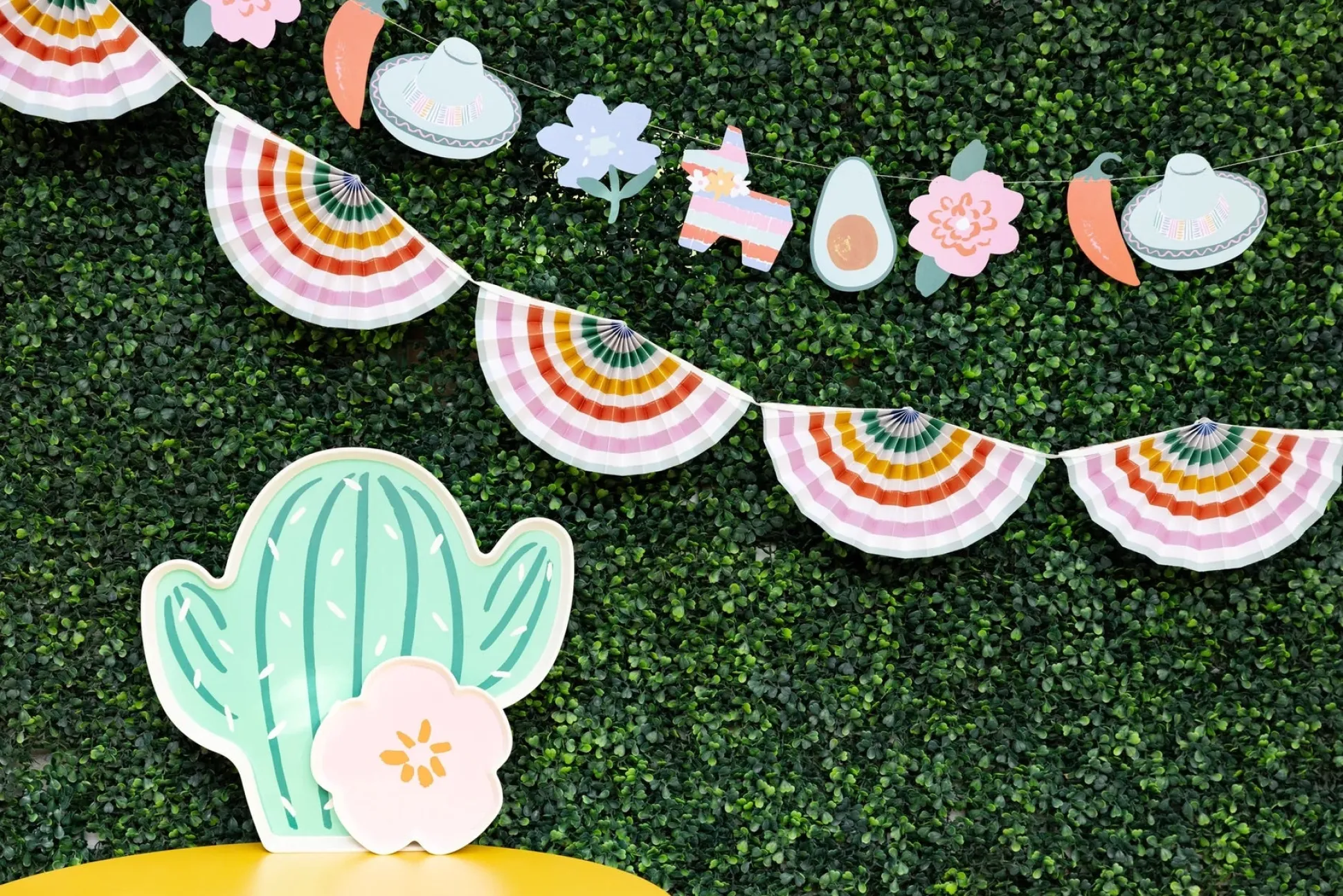 Fiesta Fan Bunting Banner 7ft