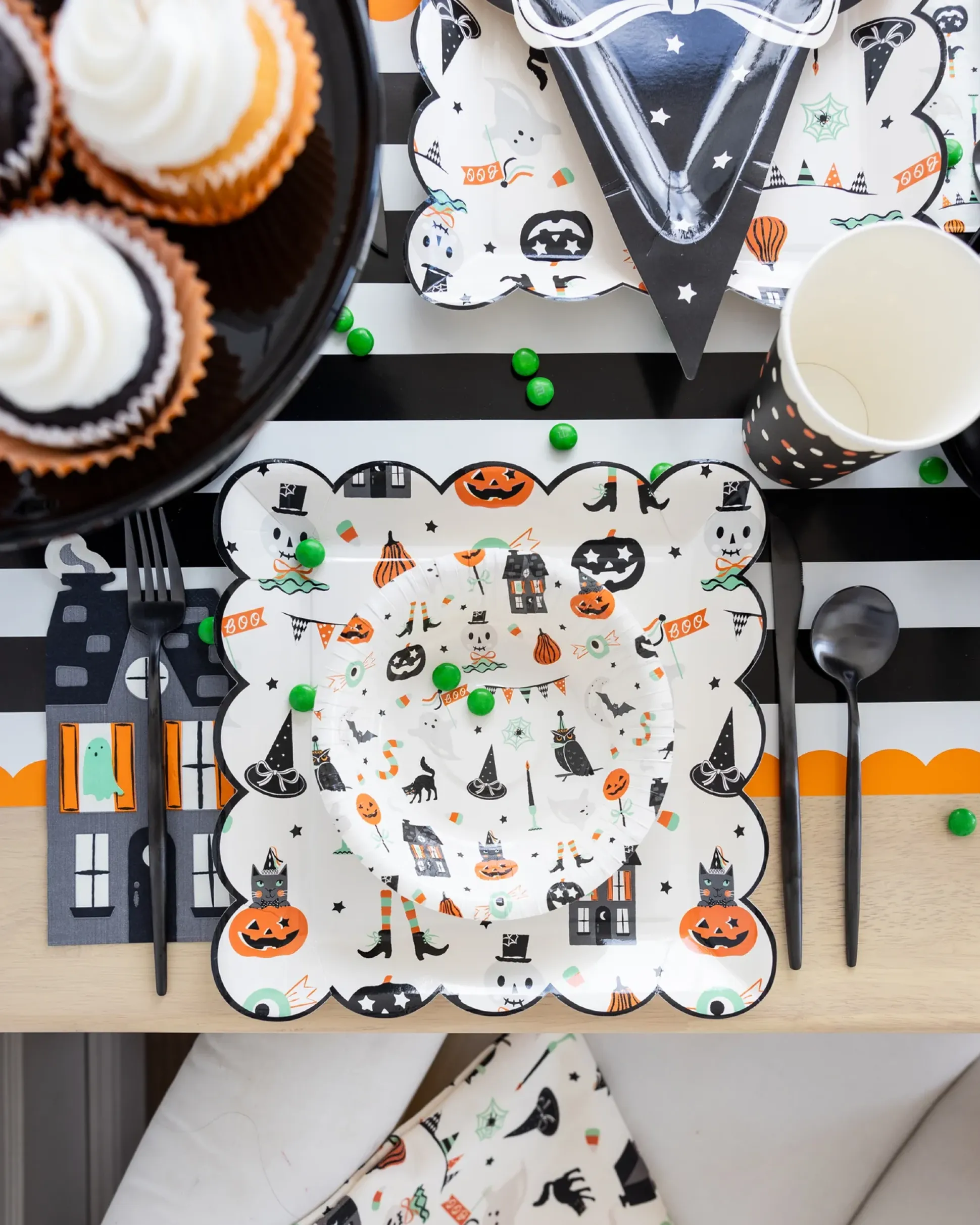 Haunted House Halloween Lunch Napkins 24ct