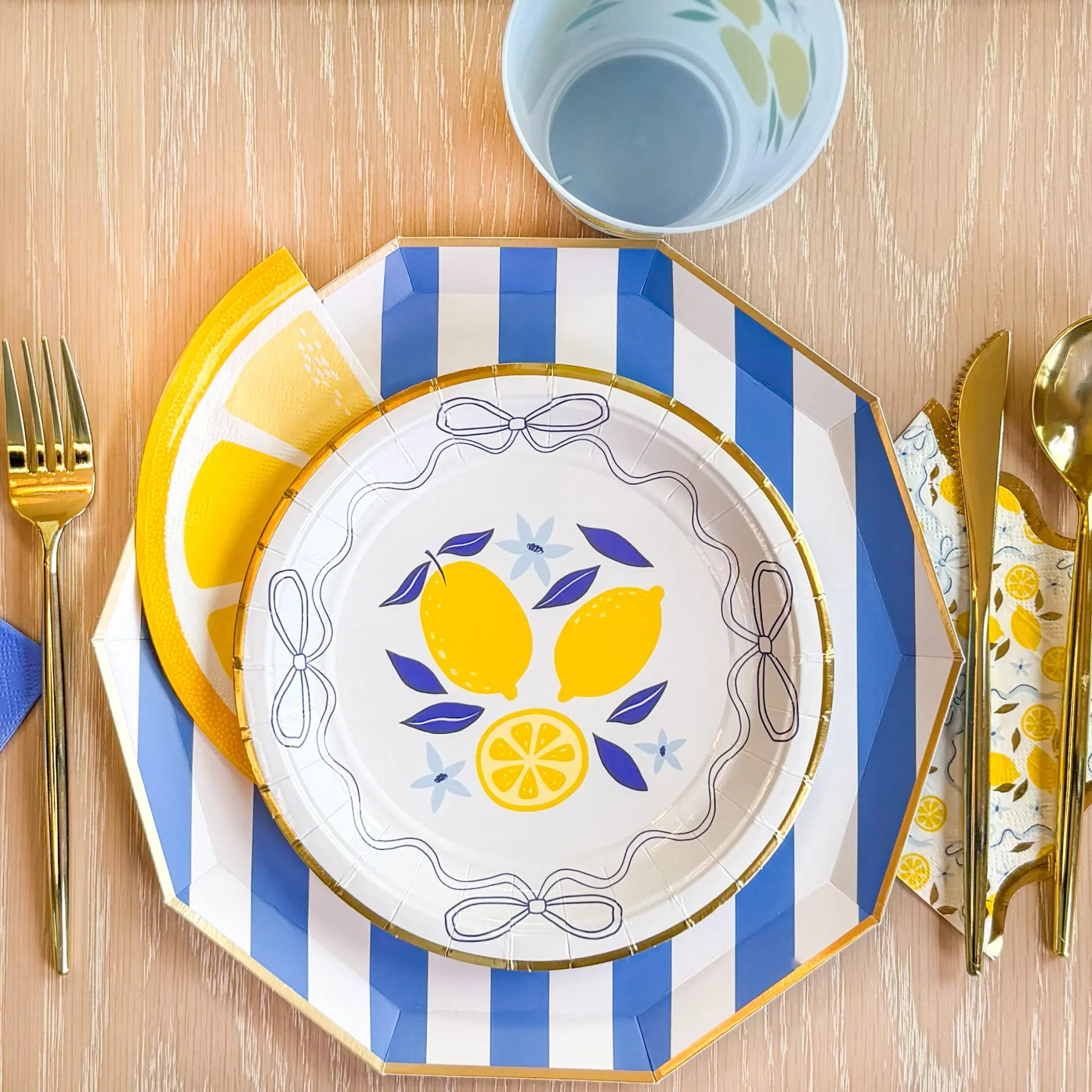 Lemon Grove Blue Bow Dessert Plates 8ct