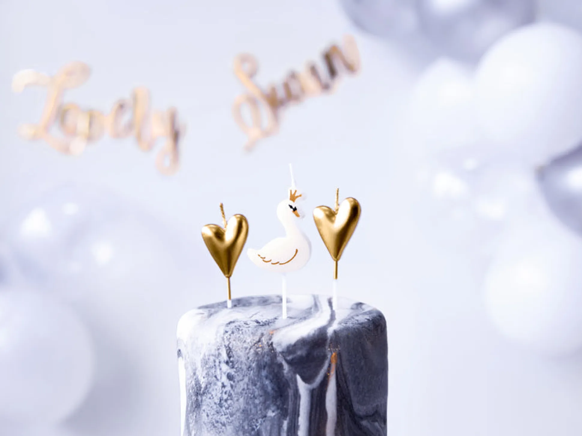 Lovely Swan Birthday Candles