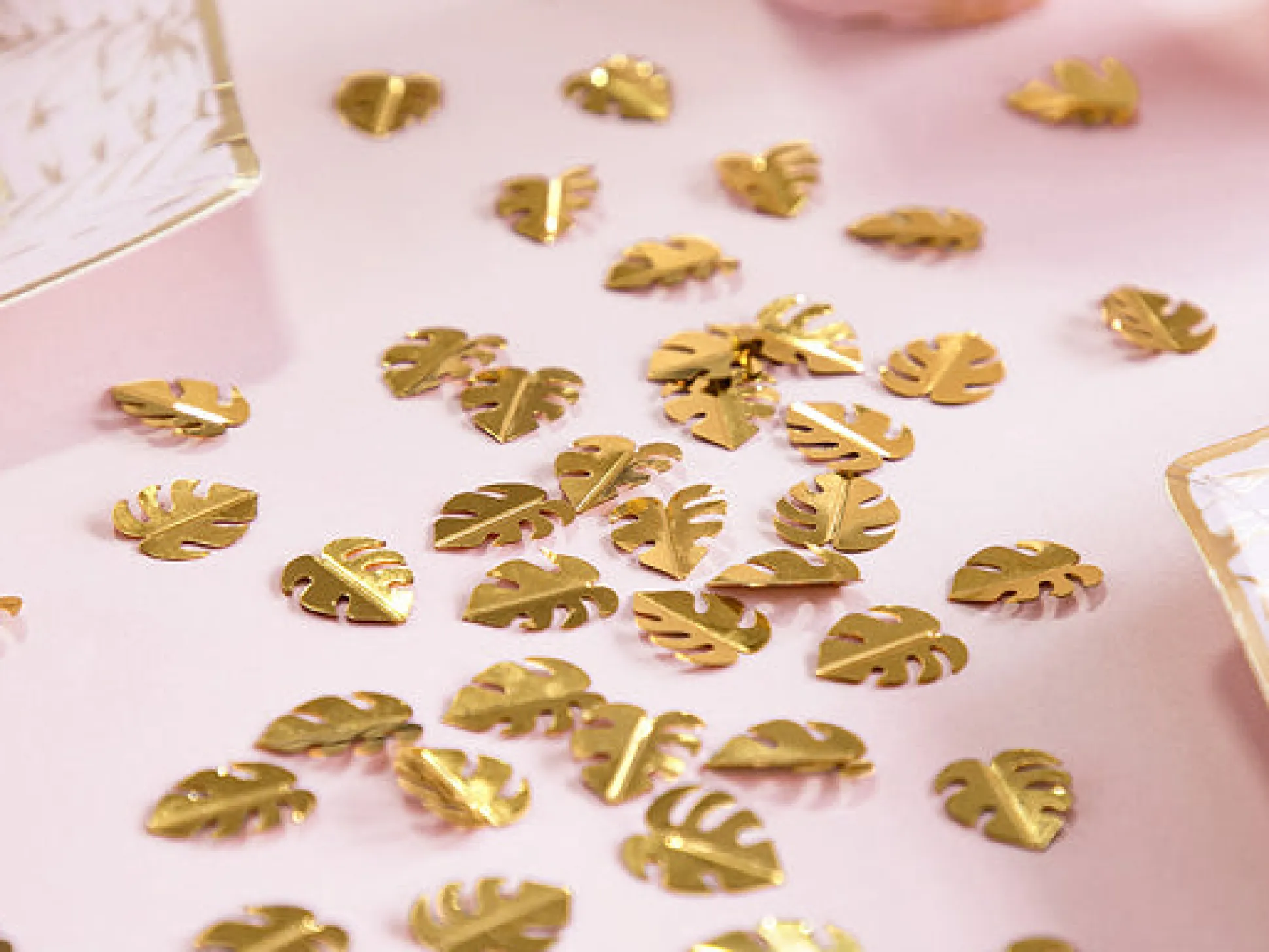 Metallic Gold Tropical Leaf Confetti