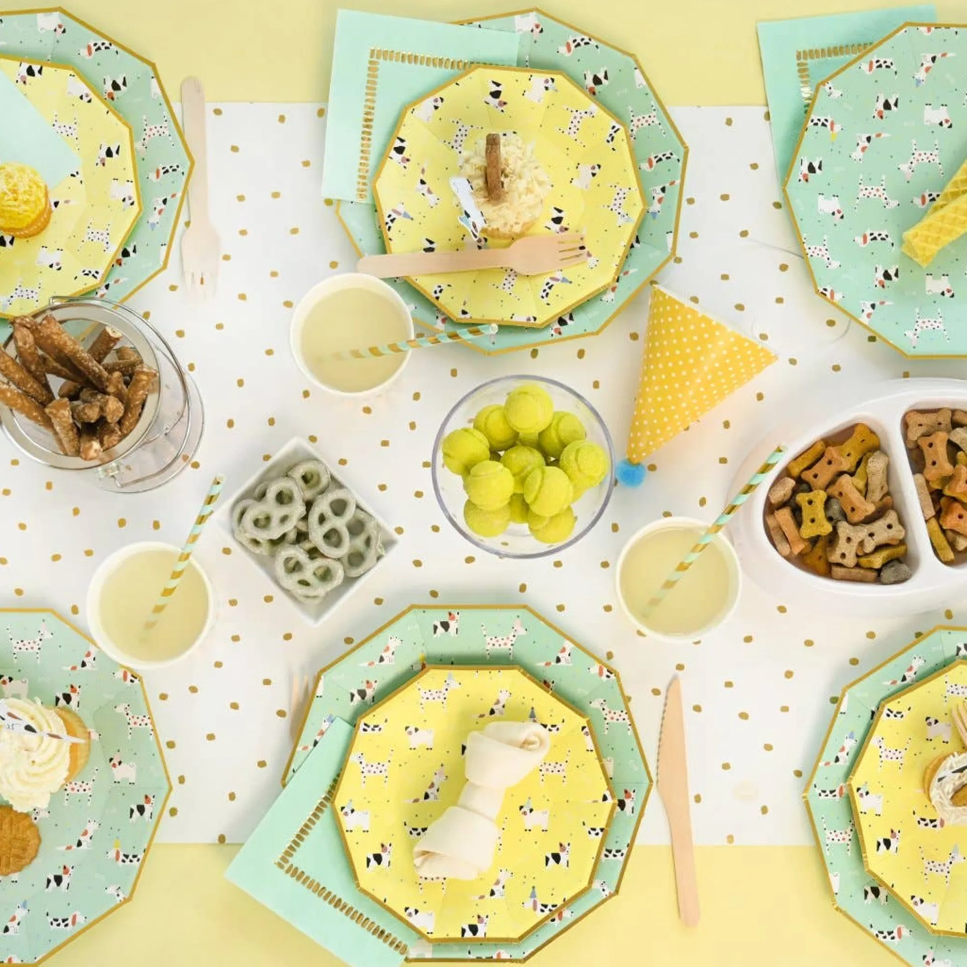 Mint Green & Gold Brushstroke Dessert Napkins 25ct