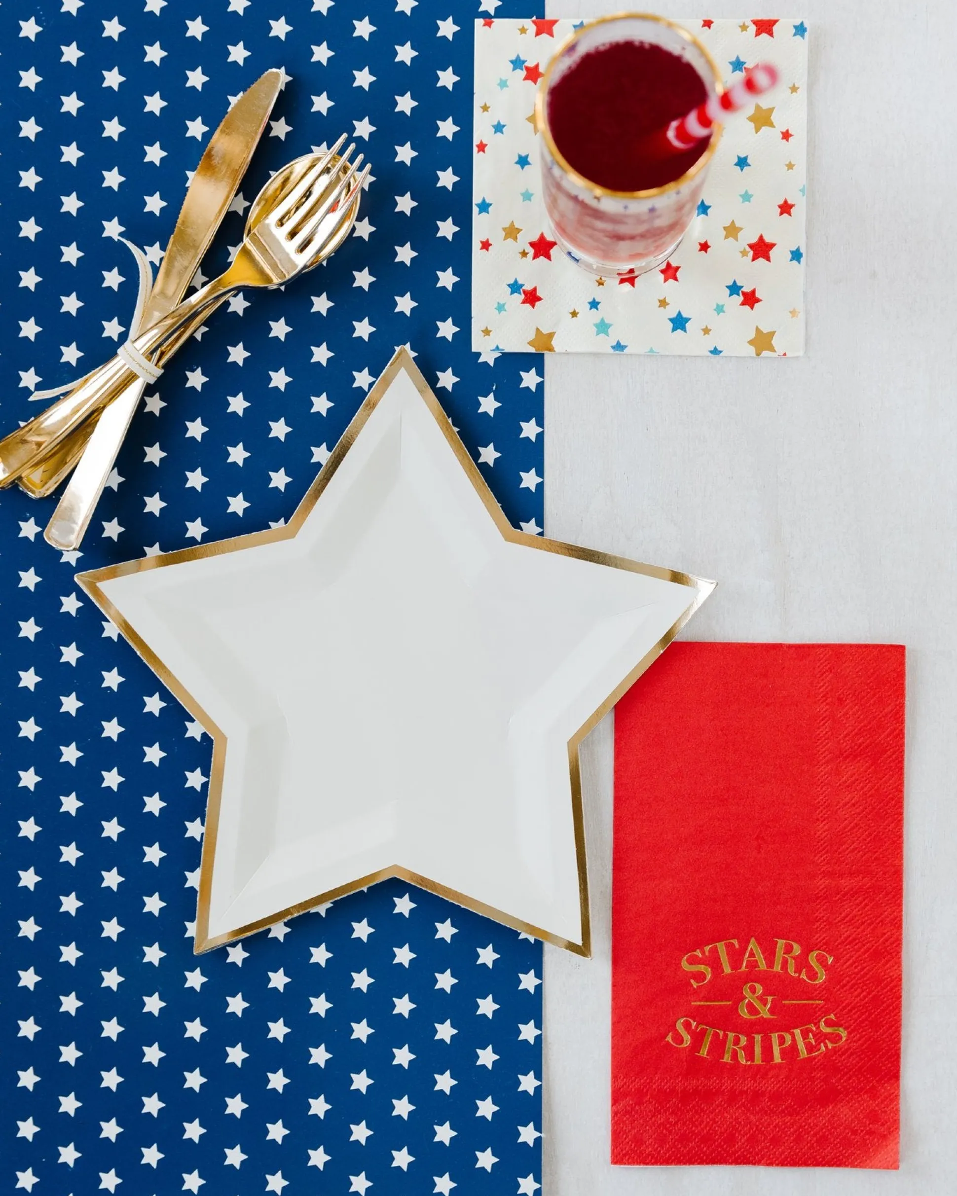 Patriotic Stars & Stripes Guest Towels 24ct