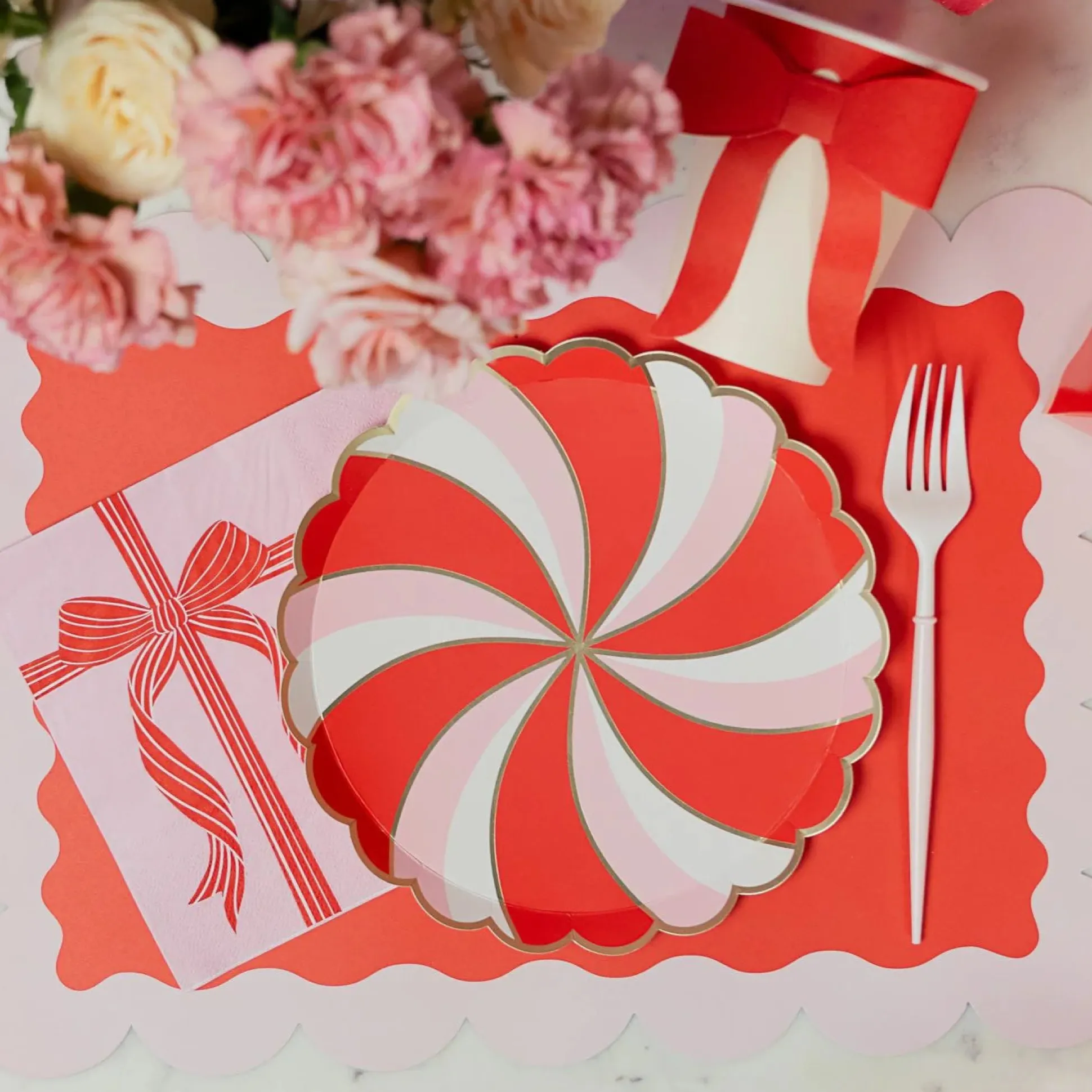 Peppermint Candy Scalloped Dessert Plates 8ct