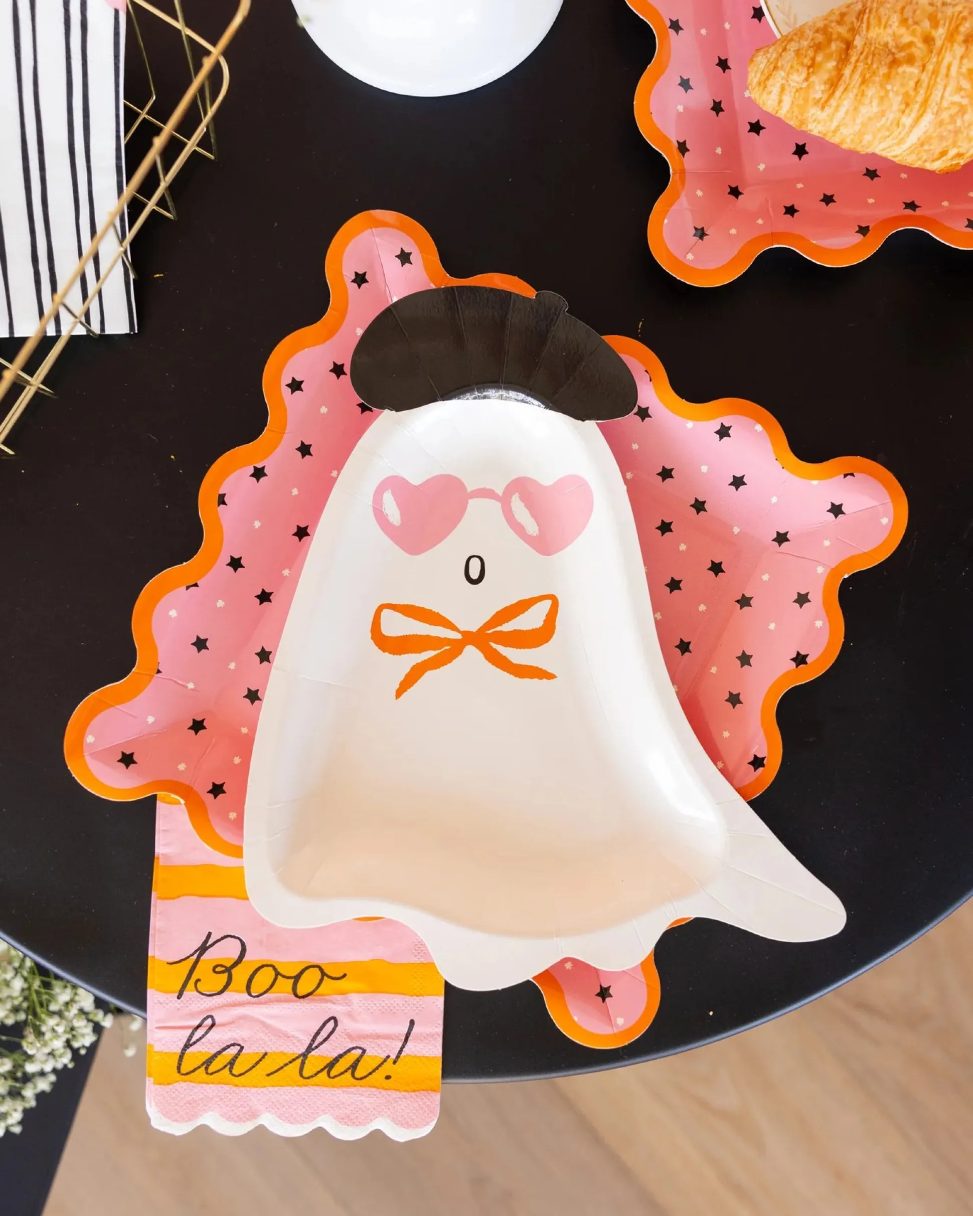 Pink & Black Star Lunch Plates 8ct