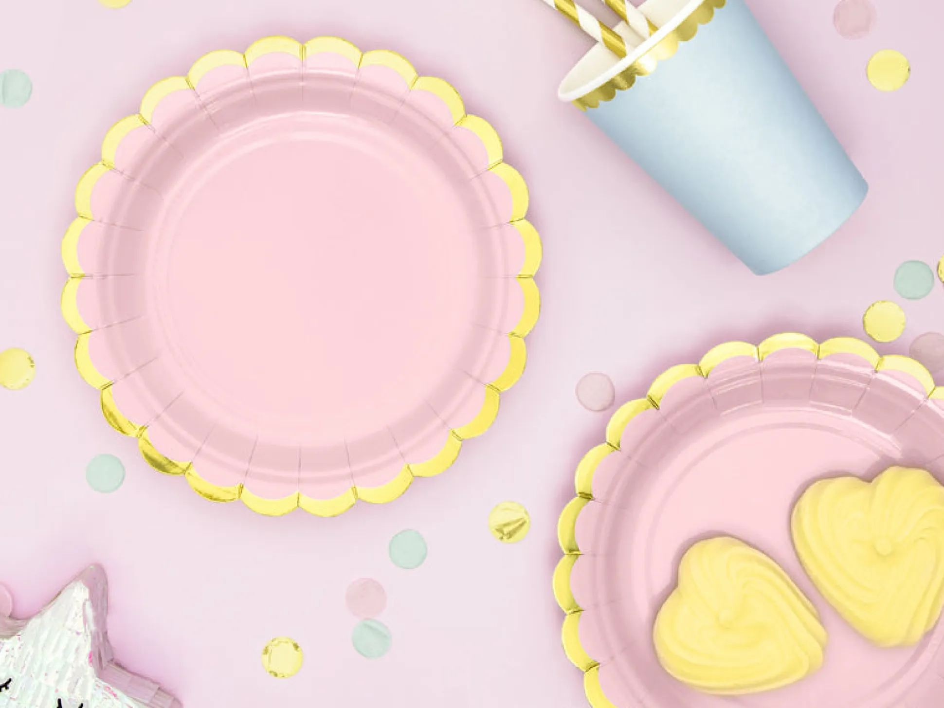 Pink Gold-Trimmed Scalloped Dessert Plates 6ct