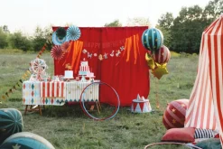 Red Foil Starry Balloon 20in