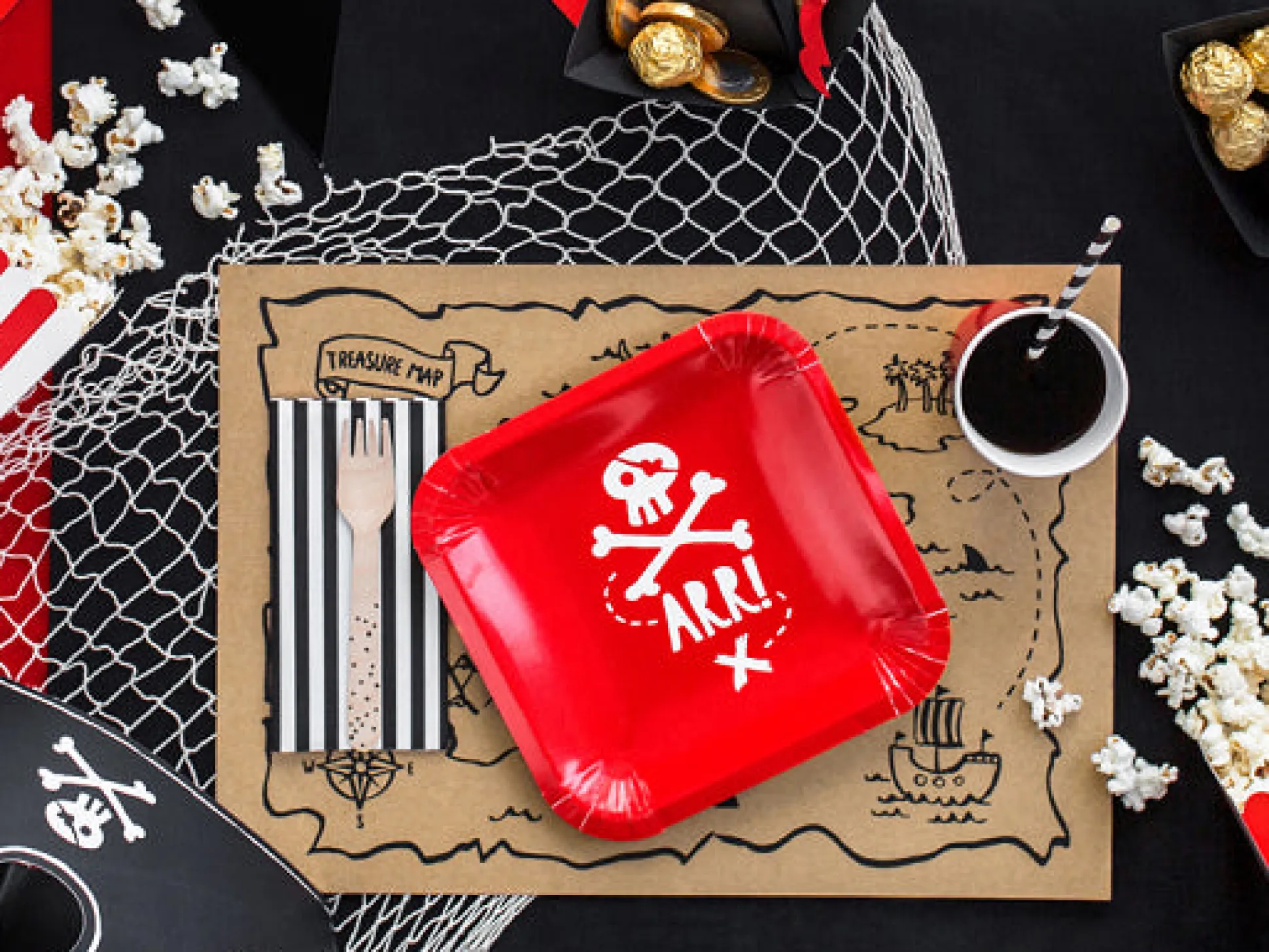 Red Pirate Dessert Plates 6ct