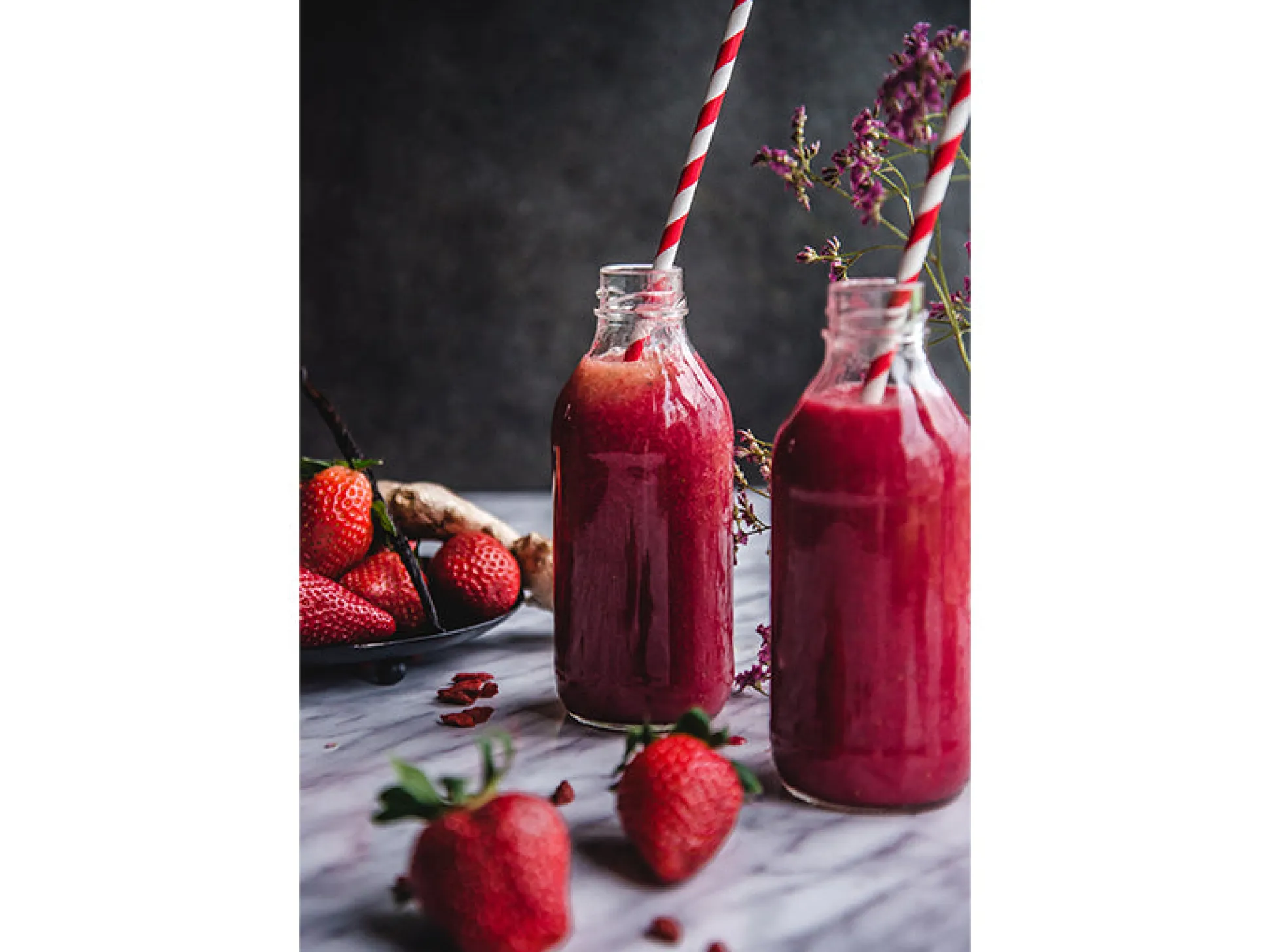 Red Striped Paper Straws 10ct