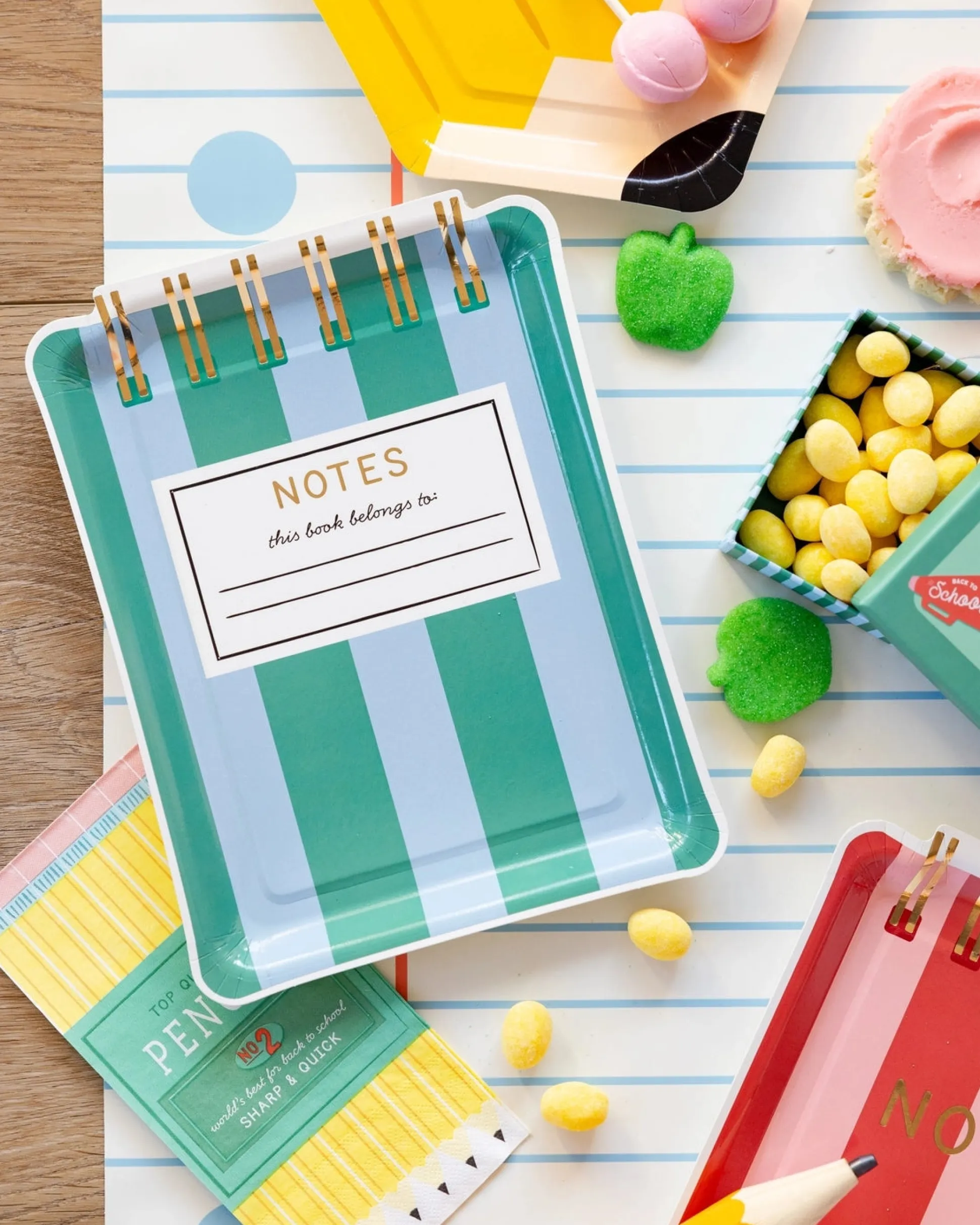 School Notebook Shaped Plates 8ct