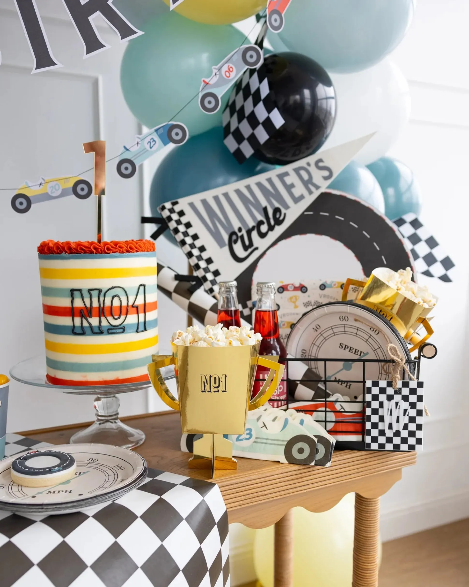 Speedometer Dessert Plates 8ct