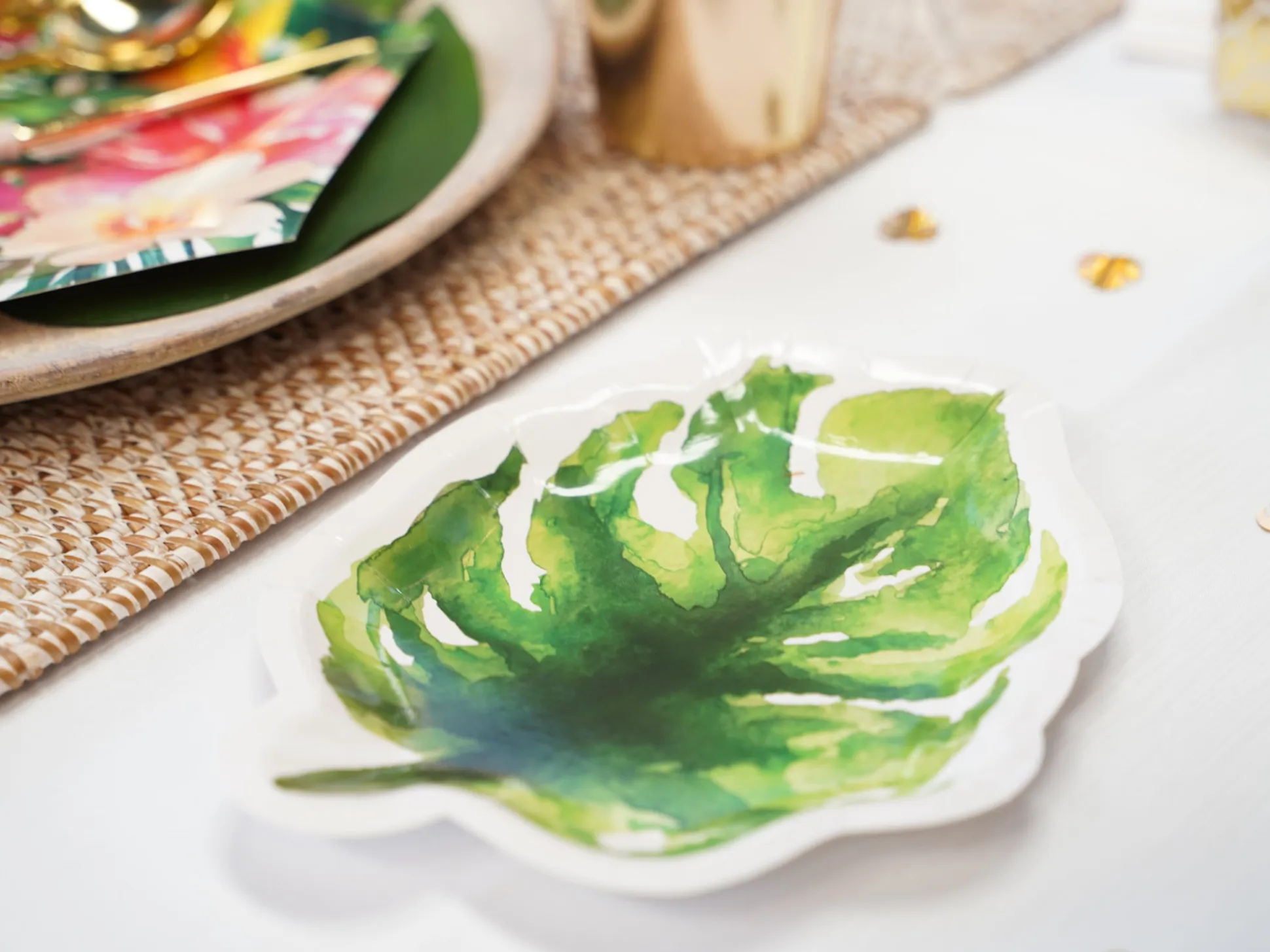 Tropical Leaf Dessert Plates 8ct