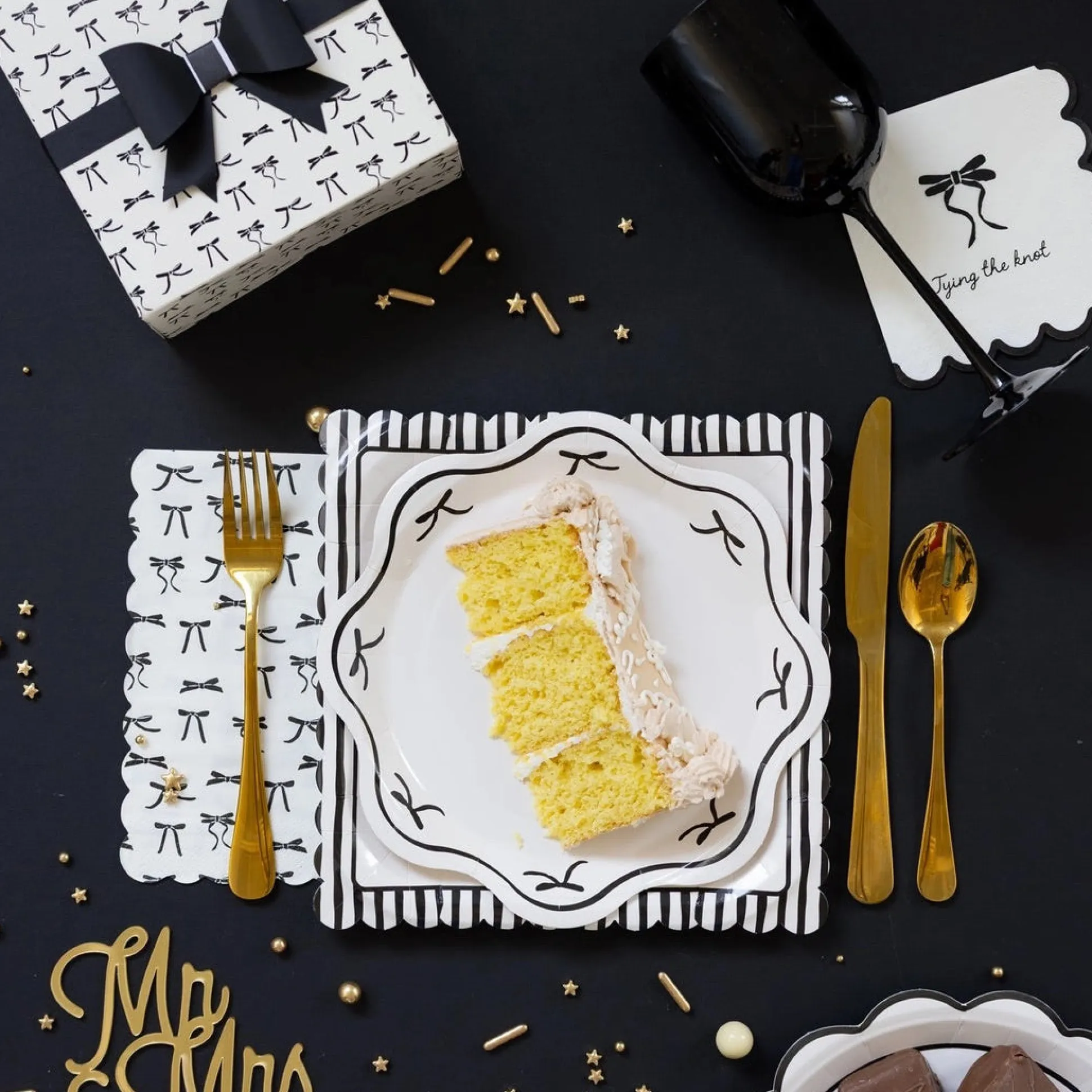 Tying the Knot Dessert Napkins 24ct
