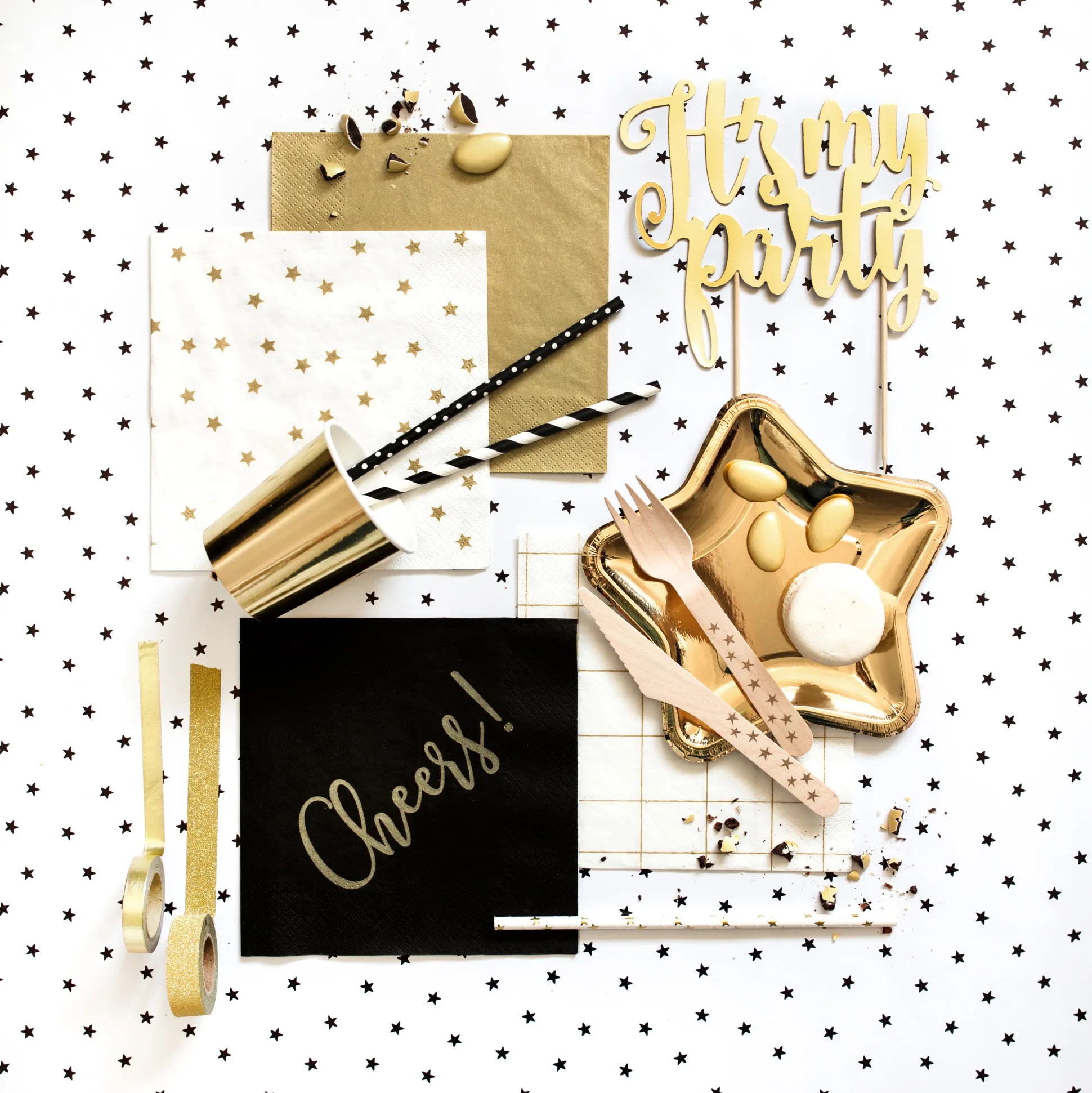 White and Gold Star Napkins 20ct