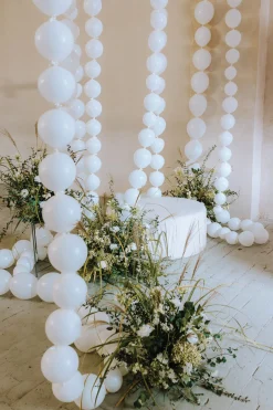 White Linking Latex Balloons 20ct