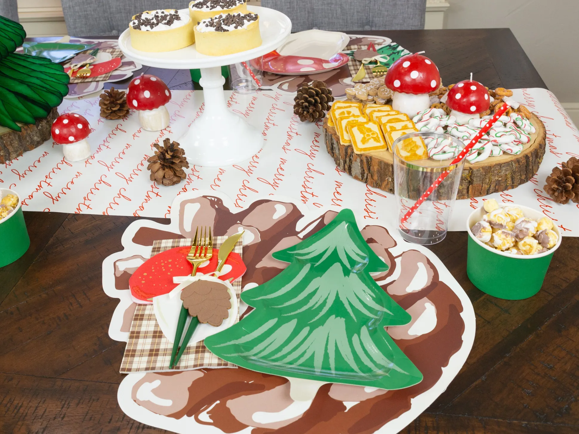 Wooden Pine Cone Napkin Tags 8ct
