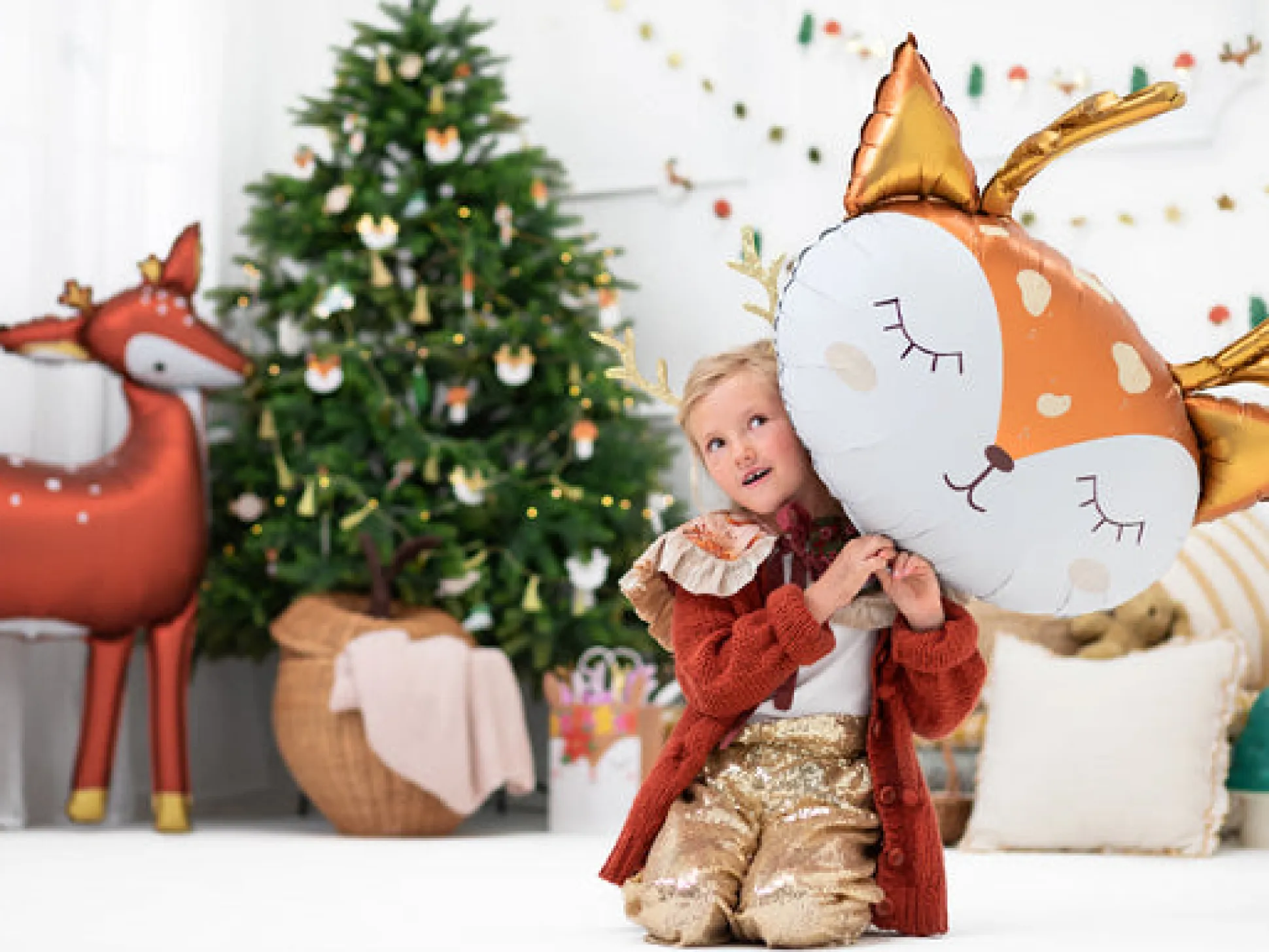 Woodland Deer Balloon 28.5"